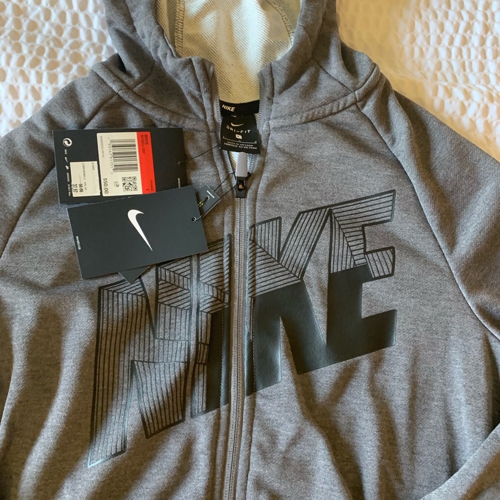 Nike hoodie for boys